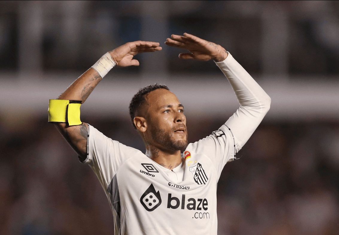 AC米兰翻盘勒沃库森，内马尔高光表现