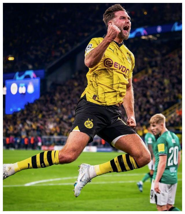 多特蒙德翻盘国际米兰，德利赫特爆发神勇的简单介绍