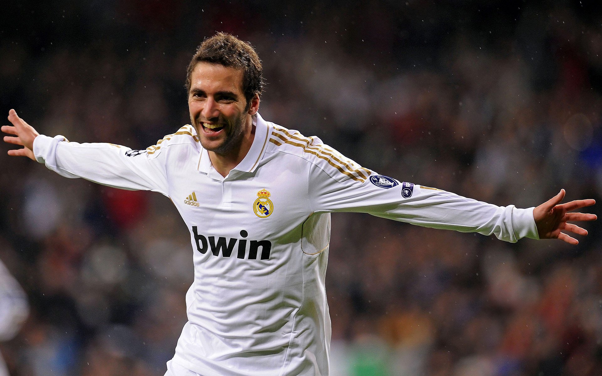 欧冠淘汰赛之夜,加克波关键节点连续得分,改写红军命运